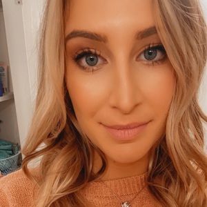 Meet your Posher, Rhiannon